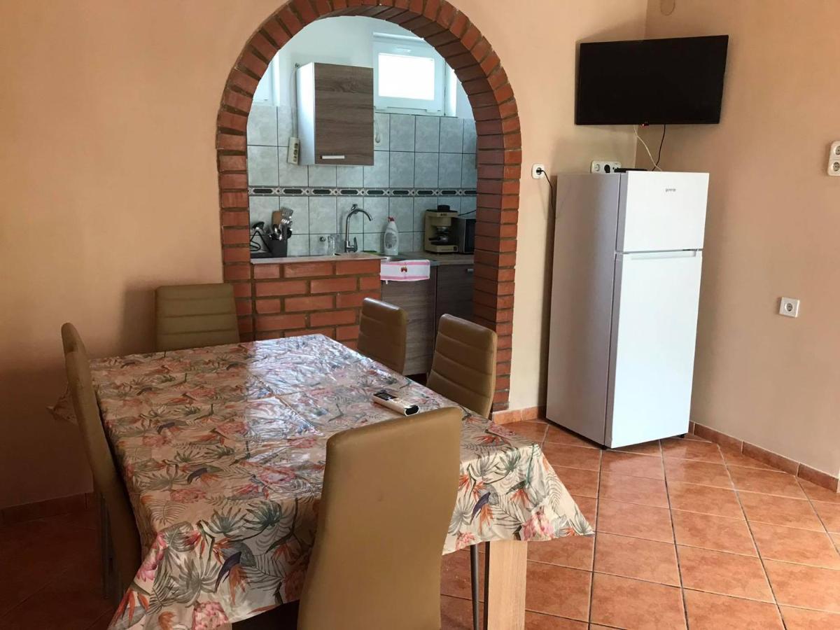 Apartament Tahiti Apartman Hajdúszoboszló Zewnętrze zdjęcie